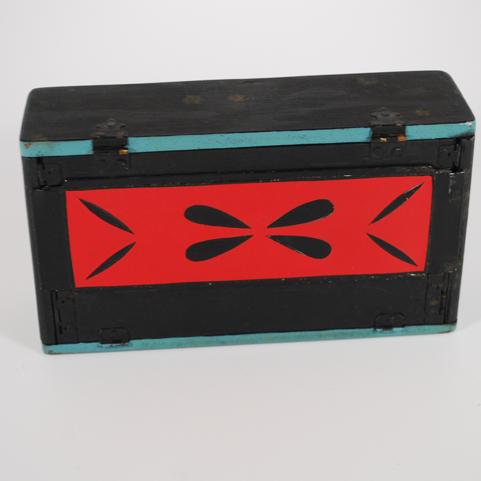 Hades Break Away Cabinet: vintage and very clever - Image 2