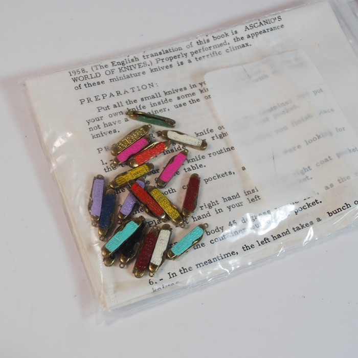 Jose De Latorre Kolorfusing color changing knife set with smash climax and extra knife: scarce: uses the Stanfield Knife gimmick - Image 6