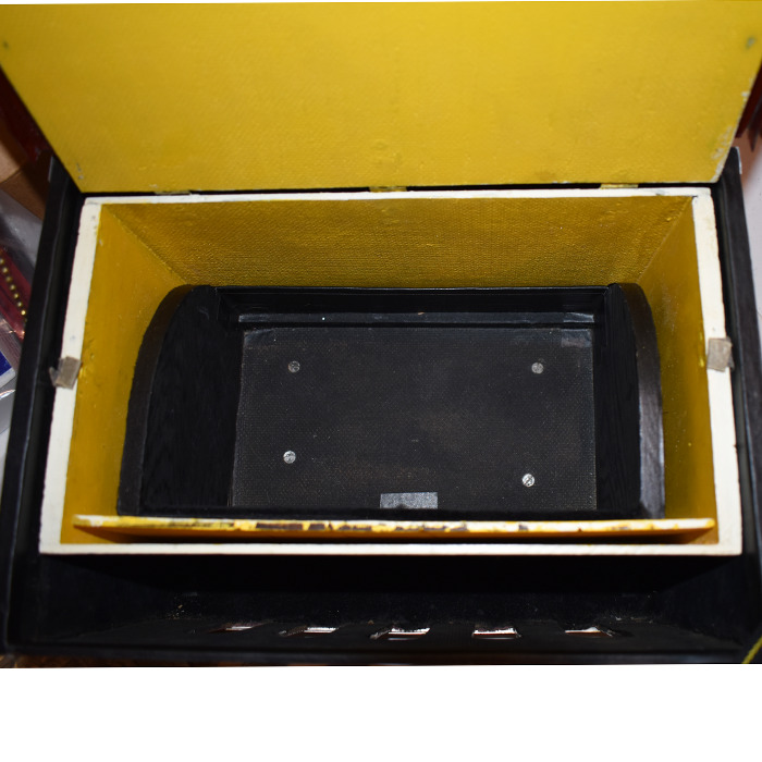 Unusual Unique Production box circa 1950 - Image 13