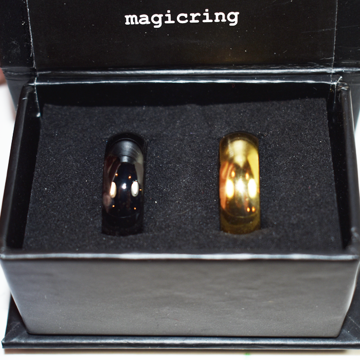 Ash Ember Ring from Murphy's Magic: instant color changing ring