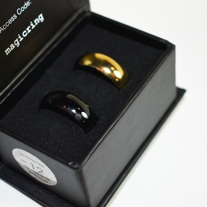 Ash Ember Ring from Murphy's Magic: instant color changing ring - Image 2